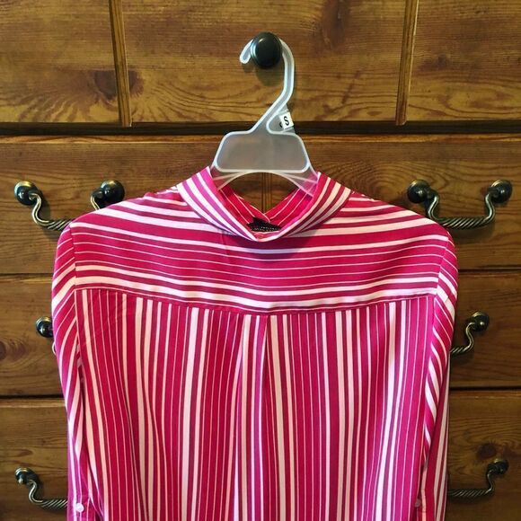 Jones New York  Pink and White Striped Blouse - Picture 6 of 6